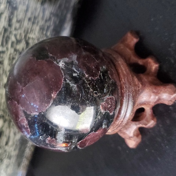 Garnet in Arfvedsonite Sphere - Picture 5 of 5